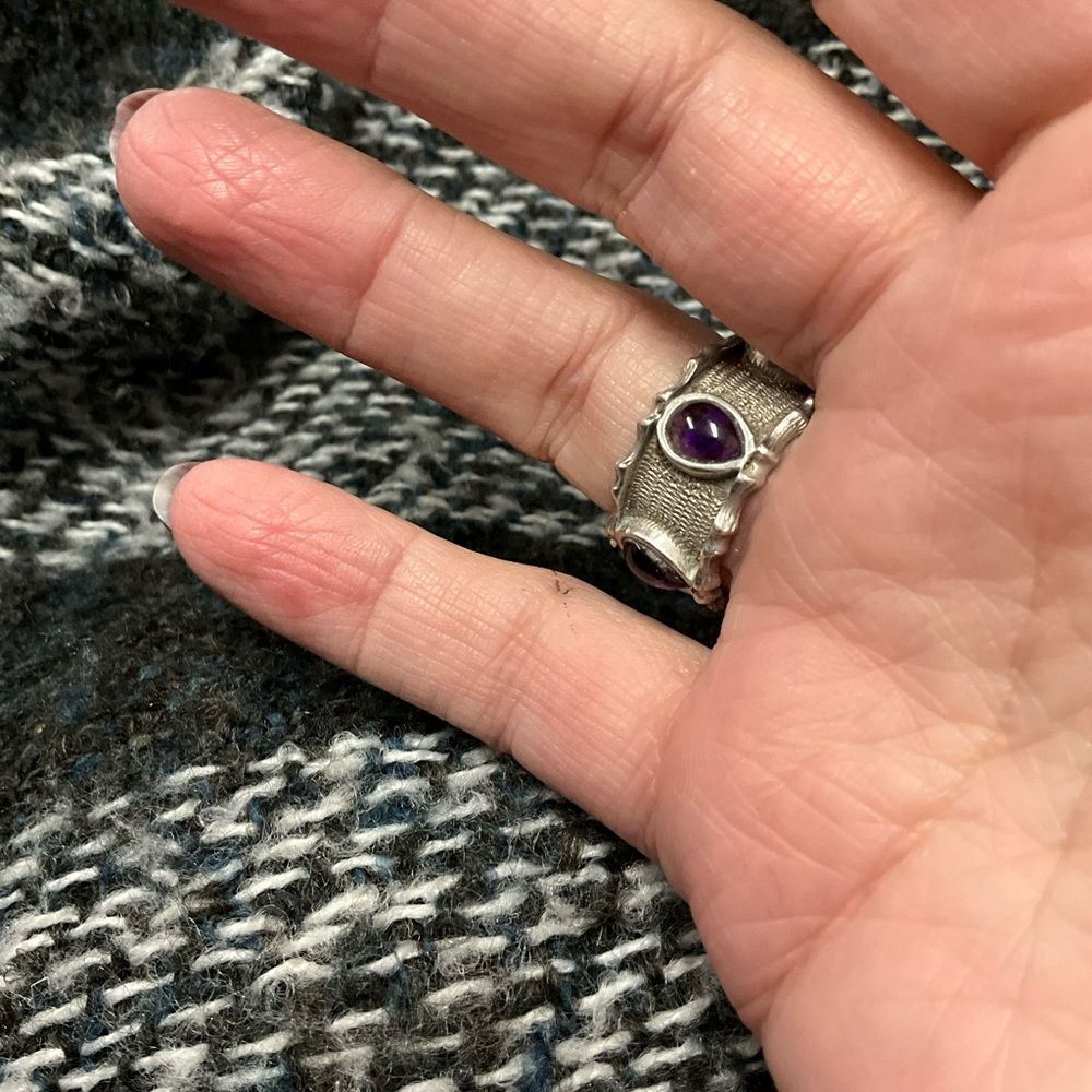 Sundance STYLE purple stone ring - Picture 6 of 6